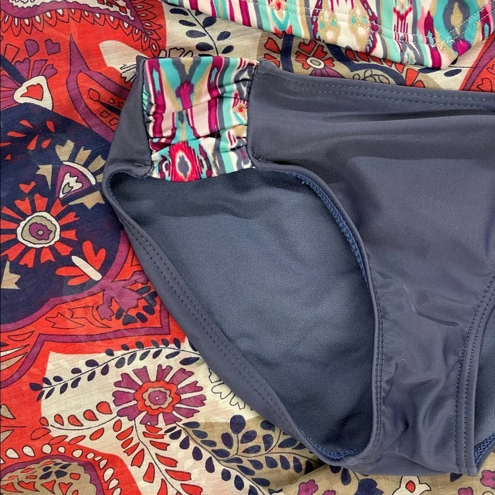 Art Class Tribal halter bikini 2 piece bathing suit size Large 10/12